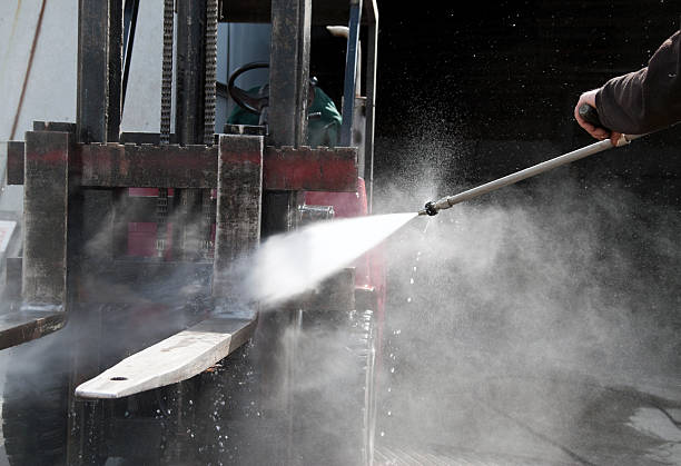 Best Commercial Pressure Washing  in Terrebonne, OR